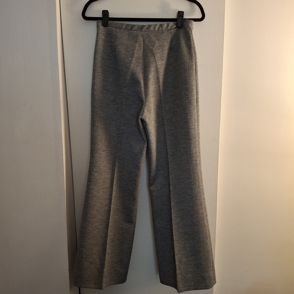 Harburt Gray Textured Women's Flare Leg Pants - Picture 2 of 9